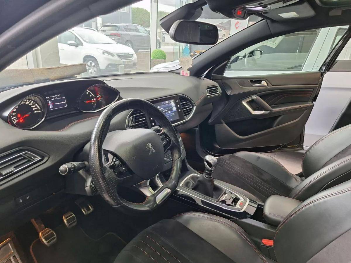 peugeot-308-2015-gasolina-1199cc