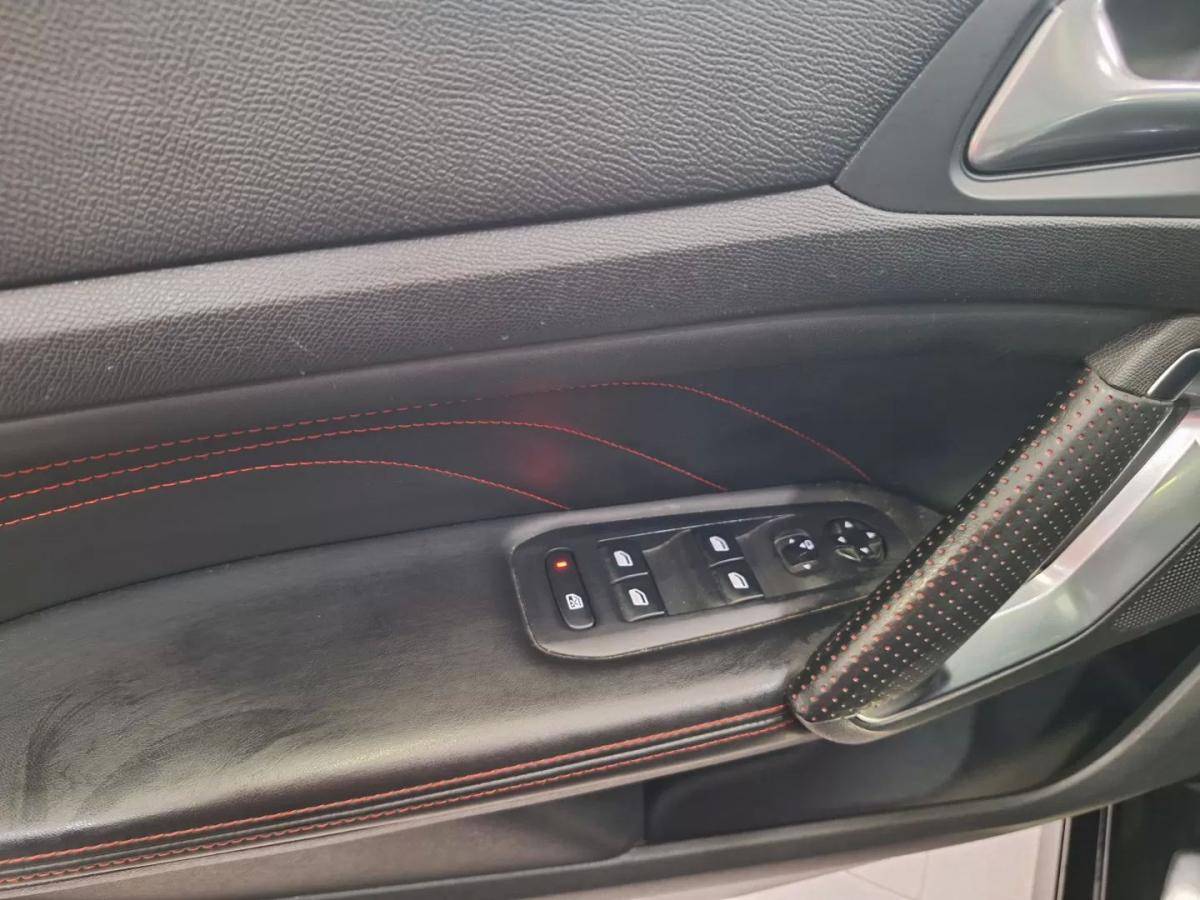 peugeot-308-2015-gasolina-1199cc