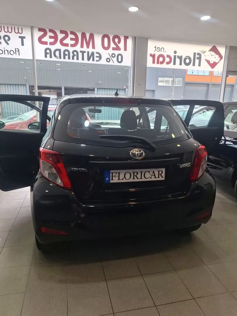 toyota-yaris-2013-gasolina-998cc