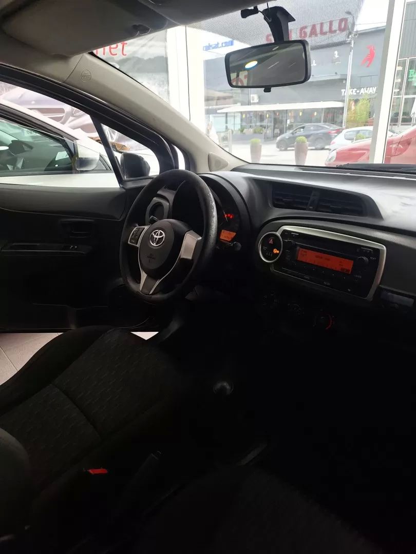 toyota-yaris-2013-gasolina-998cc