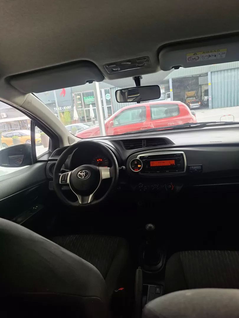 toyota-yaris-2013-gasolina-998cc