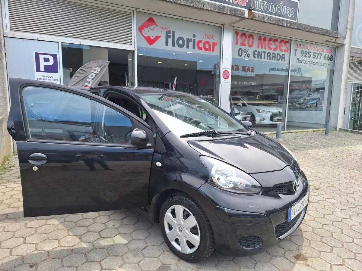 toyota-aygo-2012-gasolina-998cc