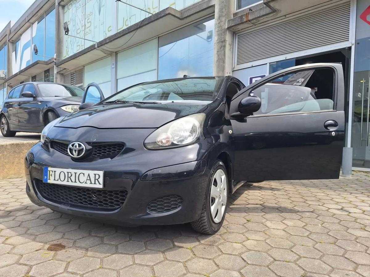 toyota-aygo-2012-gasolina-998cc