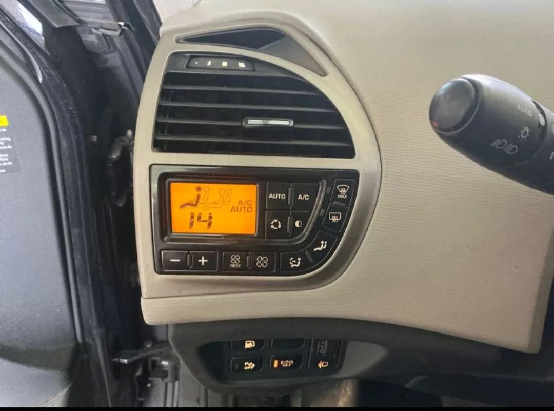 citroen-c4-grand-picasso-2011-diesel-1560cc