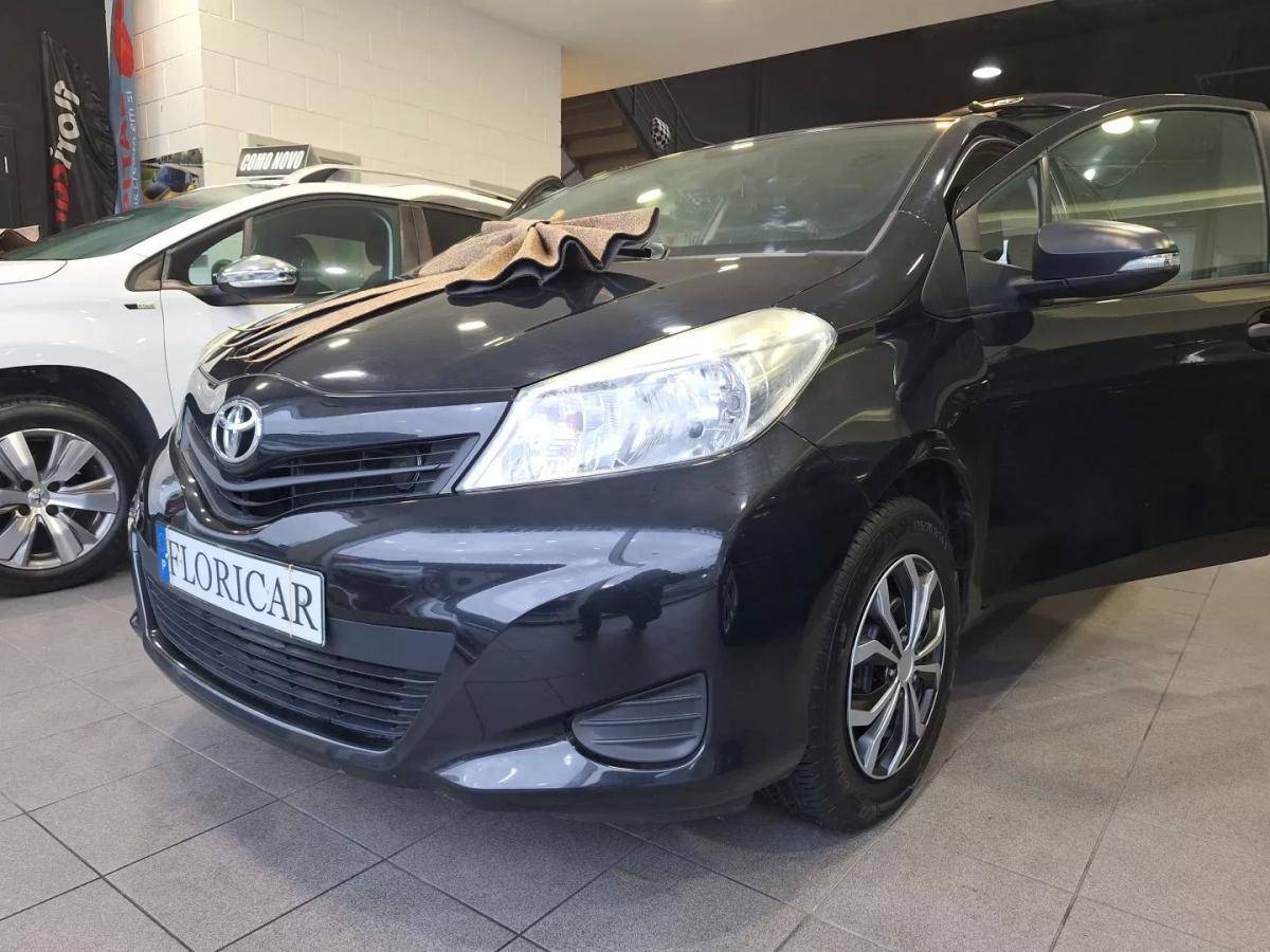 toyota-yaris-2012-gasolina-998cc