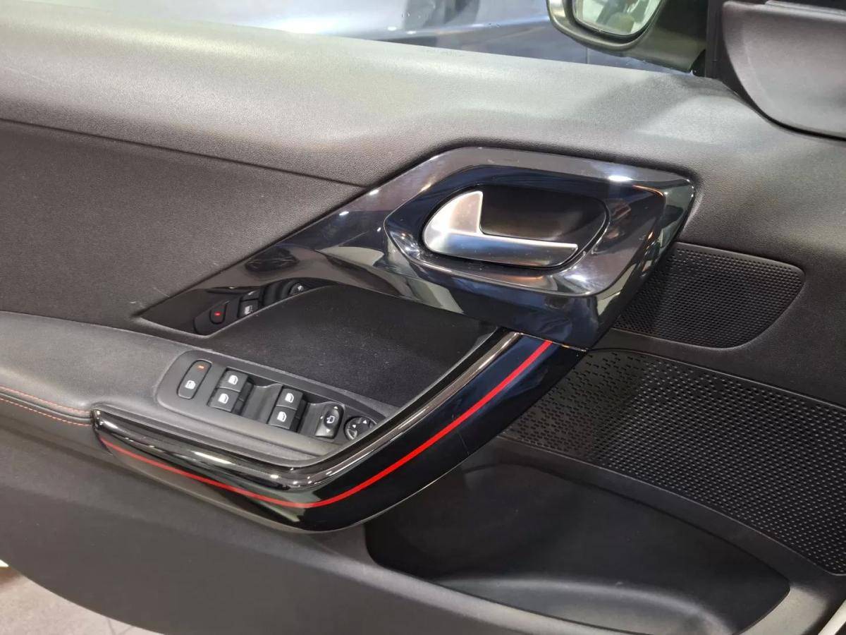 peugeot-2008-2016-gasolina-1199cc
