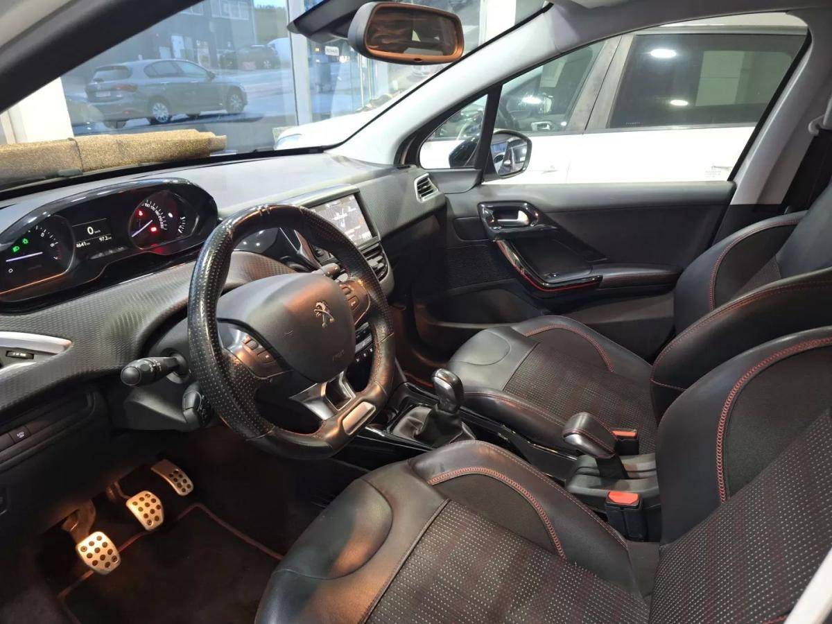 peugeot-2008-2016-gasolina-1199cc