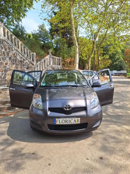 toyota-yaris-2011-gasolina-998cc