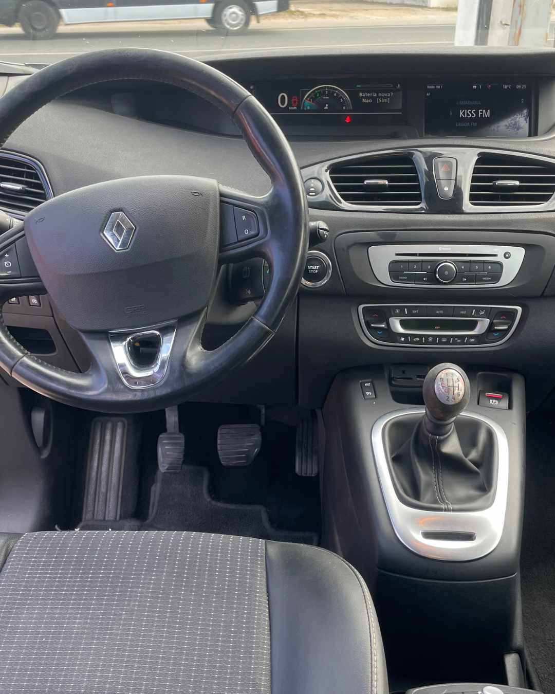 renault-scenic-1-5-dci-2015-diesel-1461cc