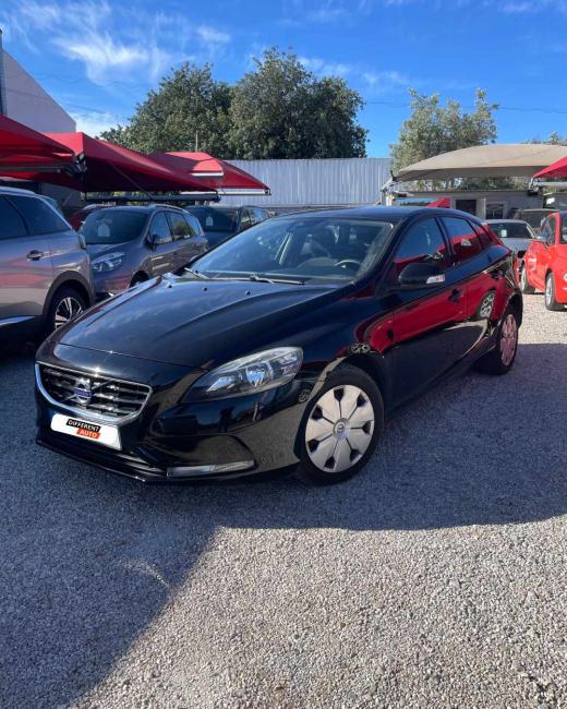 volvo-v40-d2-2016-diesel-1969cc
