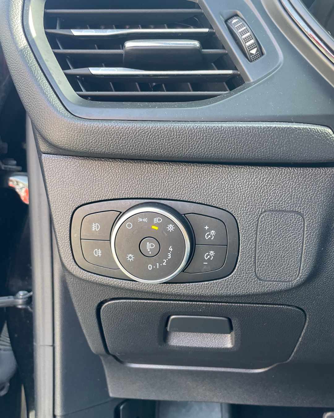 ford-focus-1-5-ecoblue-2019-diesel-1499cc