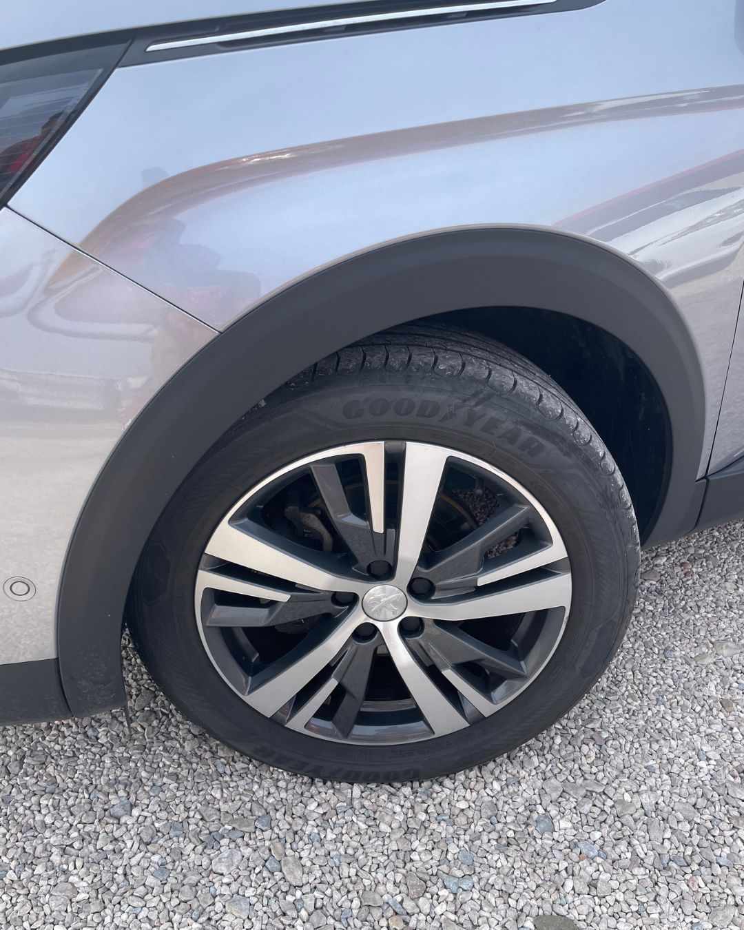peugeot-5008-1-5-bluehdi-2022-diesel-1499cc