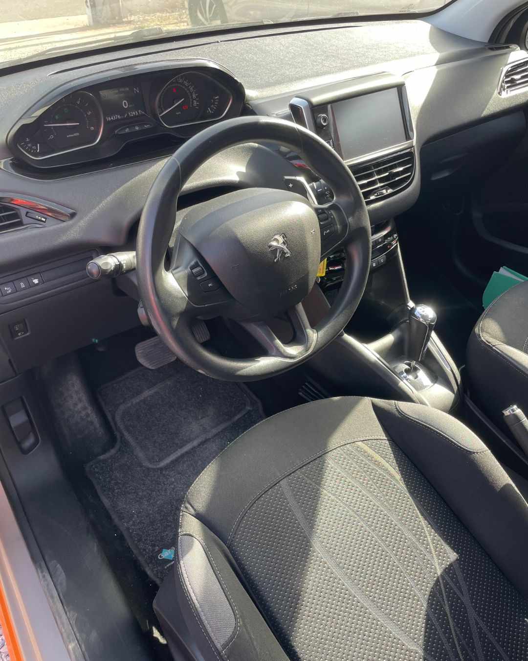 peugeot-208-1-4-e-hdi-2013-diesel-1398cc