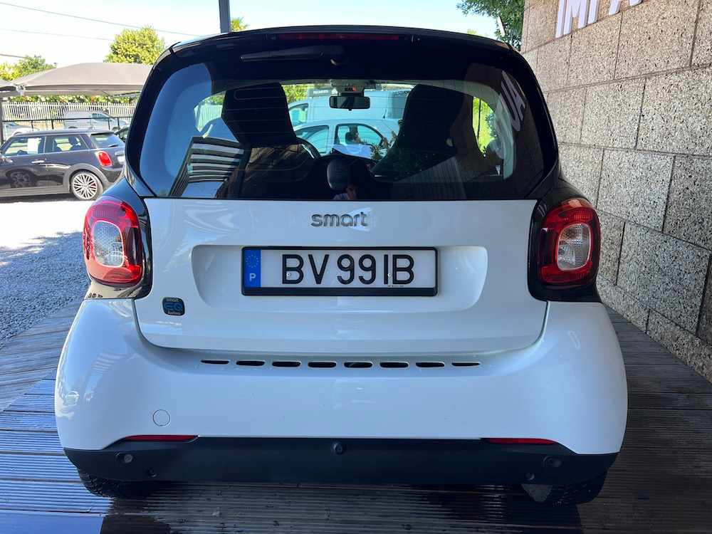 smart-fortwo-17-6-kwh-2022-eletrico