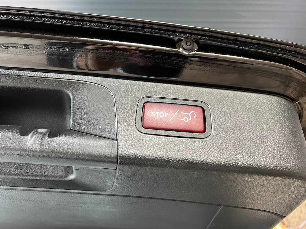mercedes-benz-glc-220-d-2-1-4matic-2018-diesel-2143cc