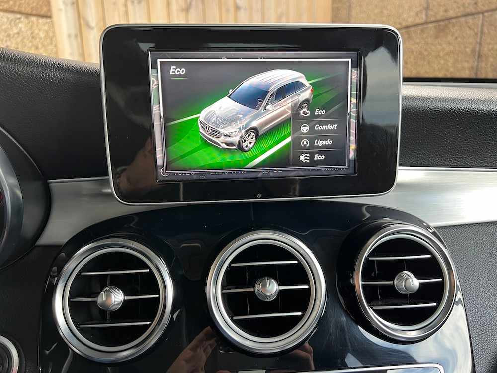mercedes-benz-glc-220-d-2-1-4matic-2018-diesel-2143cc