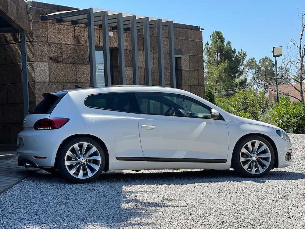volkswagen-scirocco-2-0-tdi-2012-diesel-1968cc