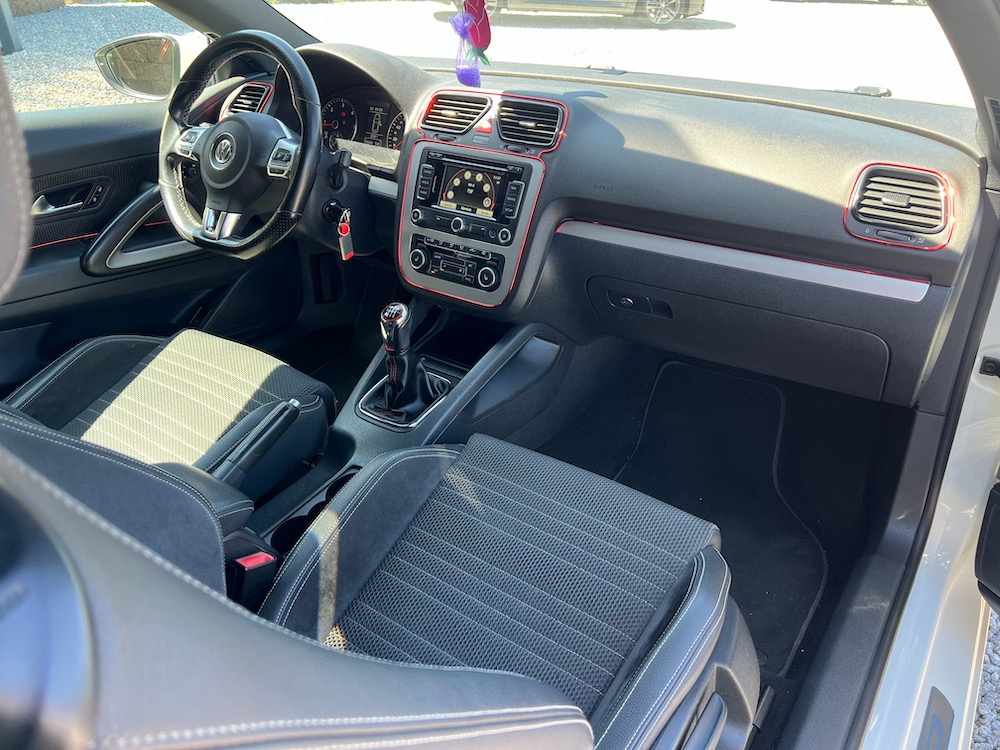 volkswagen-scirocco-2-0-tdi-2012-diesel-1968cc