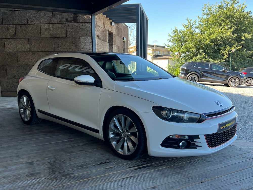 volkswagen-scirocco-2-0-tdi-2012-diesel-1968cc