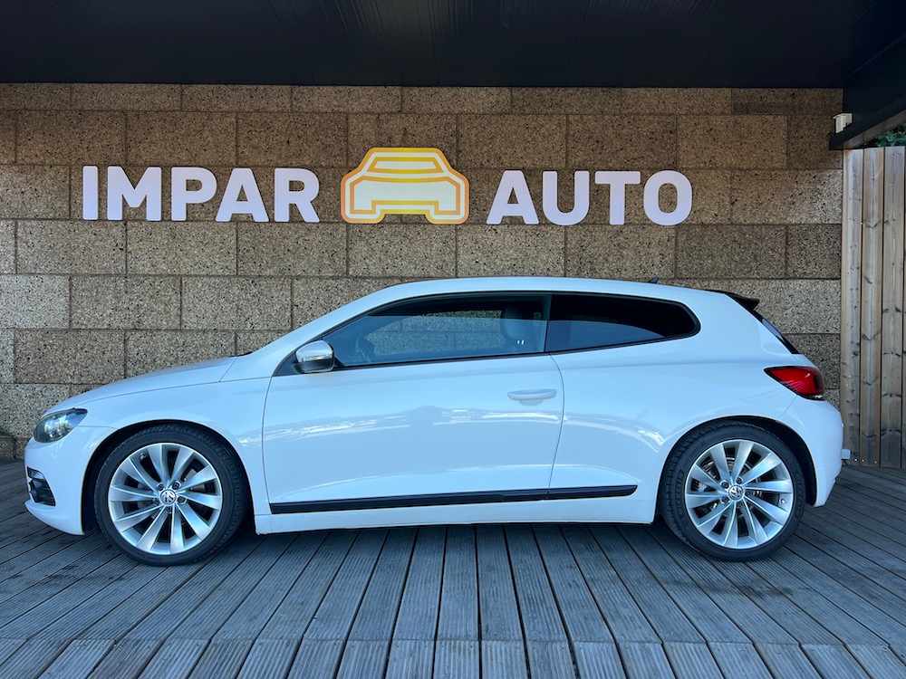 volkswagen-scirocco-2-0-tdi-2012-diesel-1968cc
