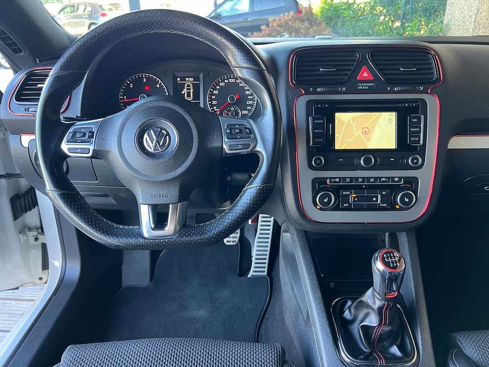 volkswagen-scirocco-2-0-tdi-2012-diesel-1968cc