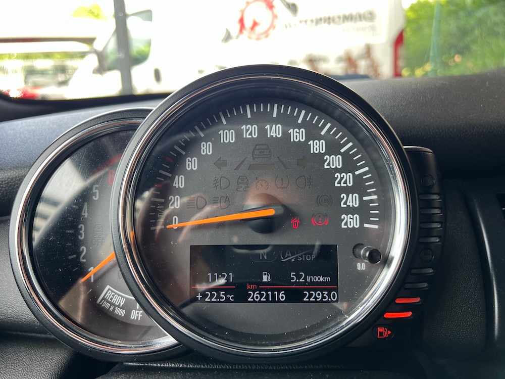 mini-hatch-d-1-5-2014-diesel-1496cc