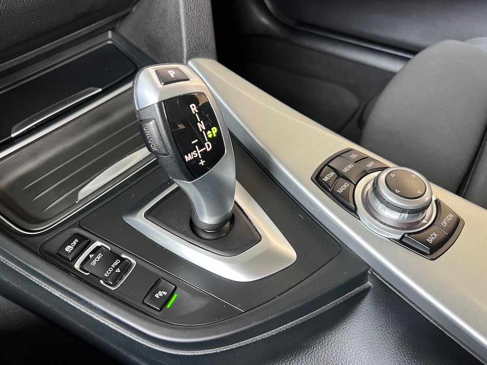 bmw-serie-3-320d-2014-diesel-1995cc