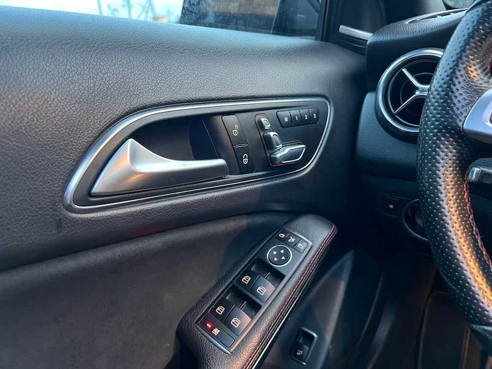 mercedes-benz-gla-220-d-2018-diesel-2143cc