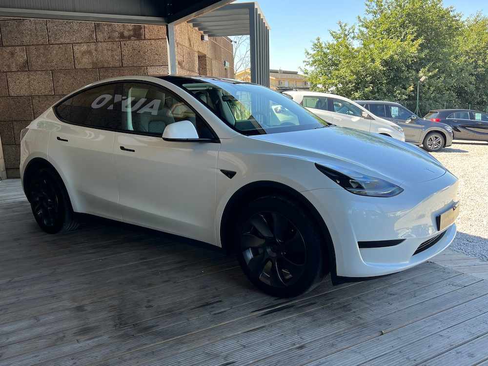 tesla-model-y-standard-range-rwd-2023-eletrico