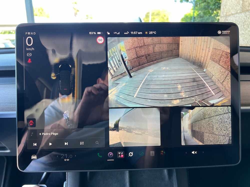 tesla-model-y-standard-range-rwd-2023-eletrico