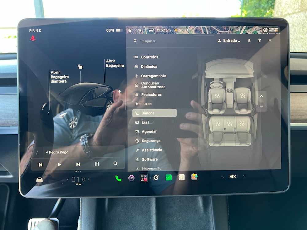 tesla-model-y-standard-range-rwd-2023-eletrico