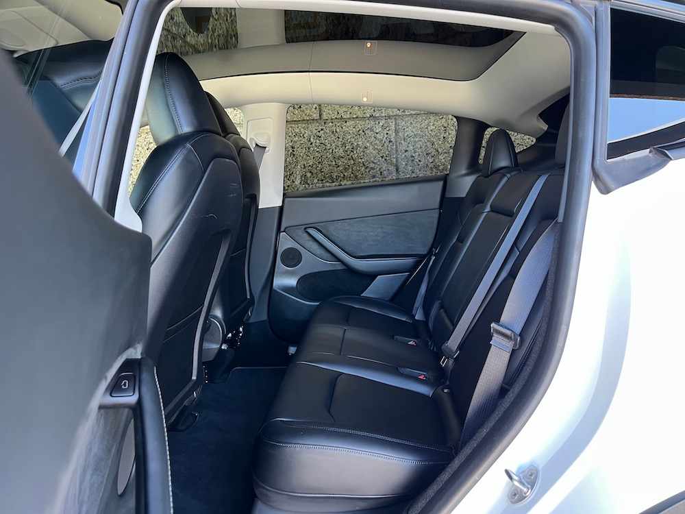 tesla-model-y-standard-range-rwd-2023-eletrico