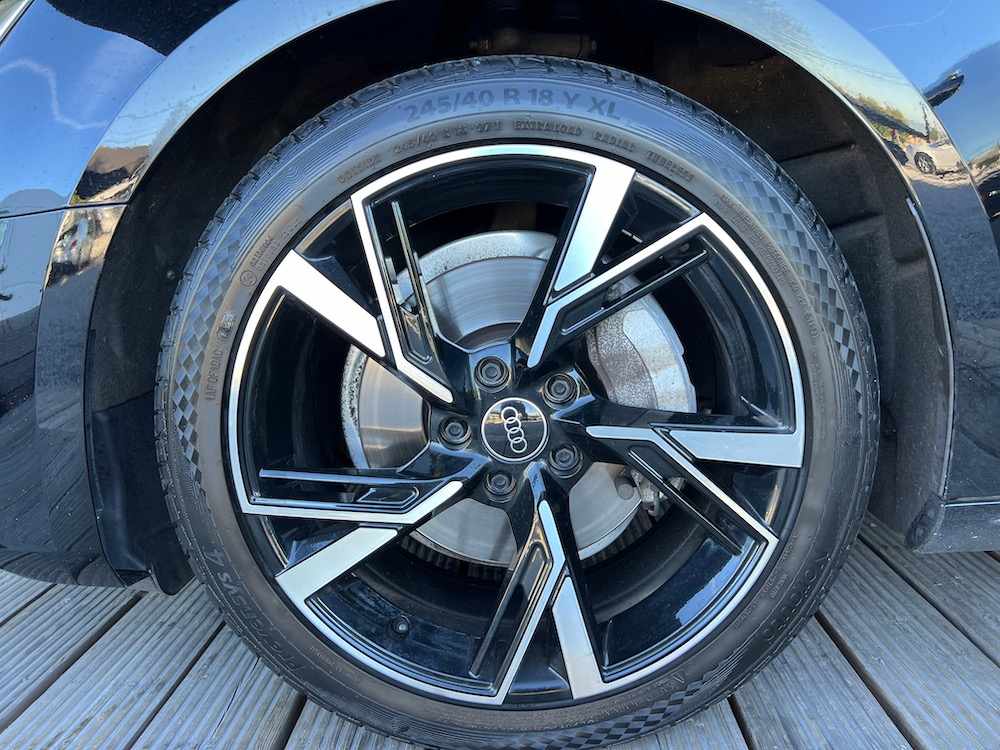 audi-a4-avant-2-0-tdi-190-2016-diesel-2000cc