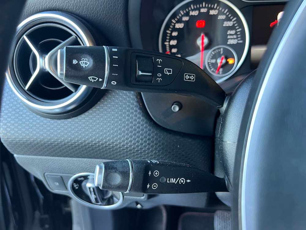 mercedes-benz-classe-a-a-200-d-2017-diesel-2143cc