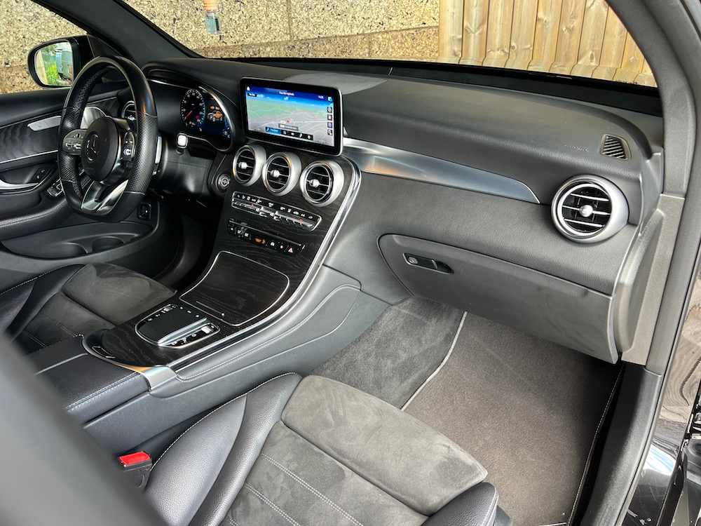 mercedes-benz-glc-300-de-4matic-2020-diesel-1950cc