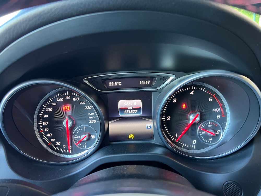mercedes-benz-cla-180-d-blueefficiency-2017-diesel-1461cc