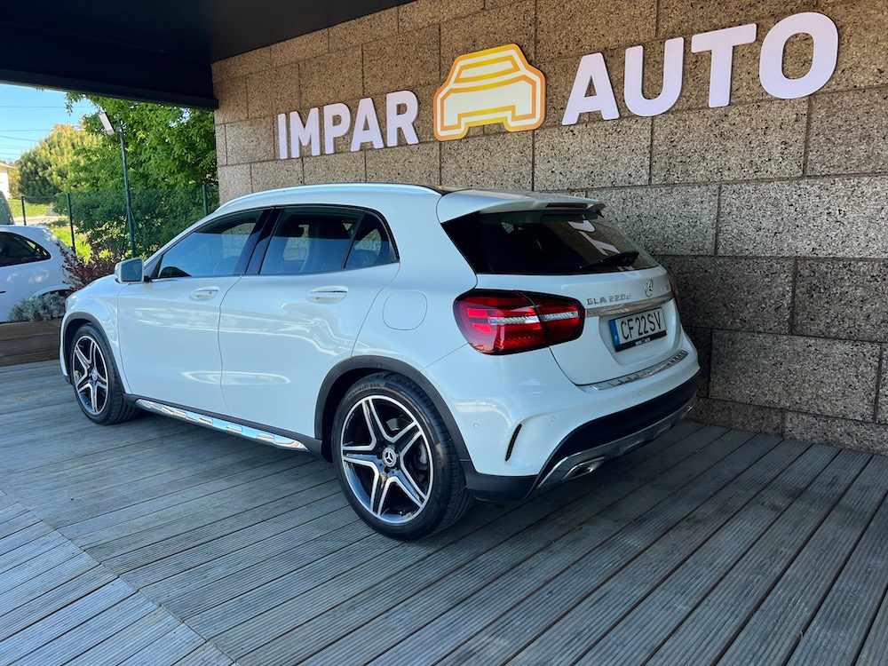 mercedes-benz-gla-220-d-4matic-2017-diesel-2143cc