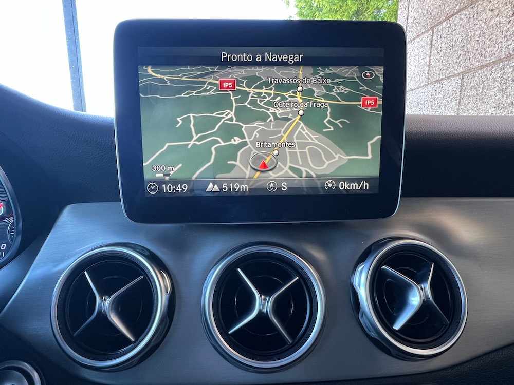 mercedes-benz-gla-220-d-4matic-2017-diesel-2143cc