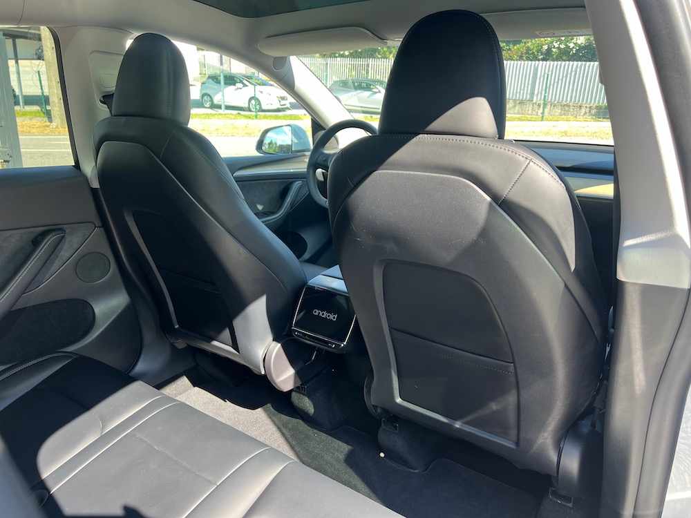 tesla-model-y-standard-range-rwd-2023-eletrico