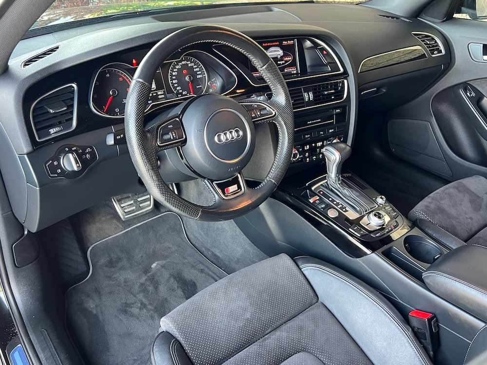 audi-a4-avant-2-0-tdi-190-2016-diesel-2000cc