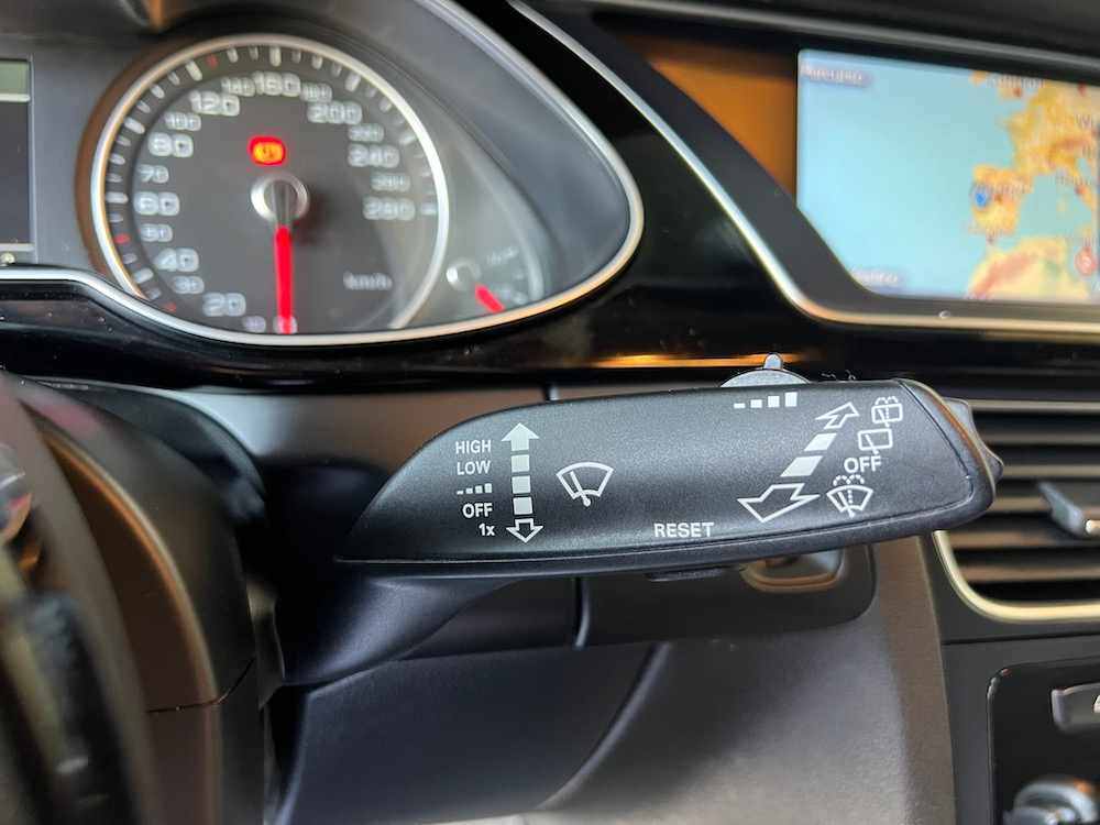 audi-a4-avant-2-0-tdi-190-2016-diesel-2000cc