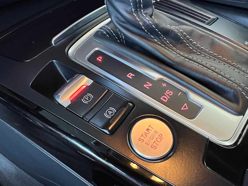 audi-a4-avant-2-0-tdi-190-2016-diesel-2000cc