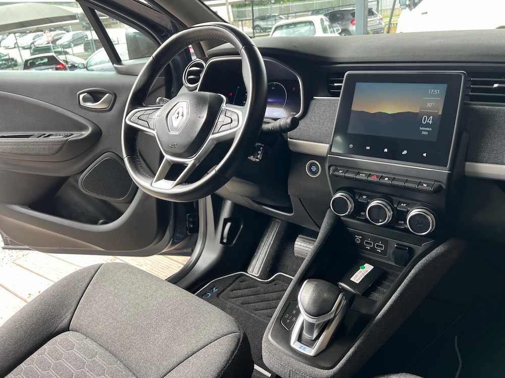renault-zoe-r110-52-kwh-2021-eletrico
