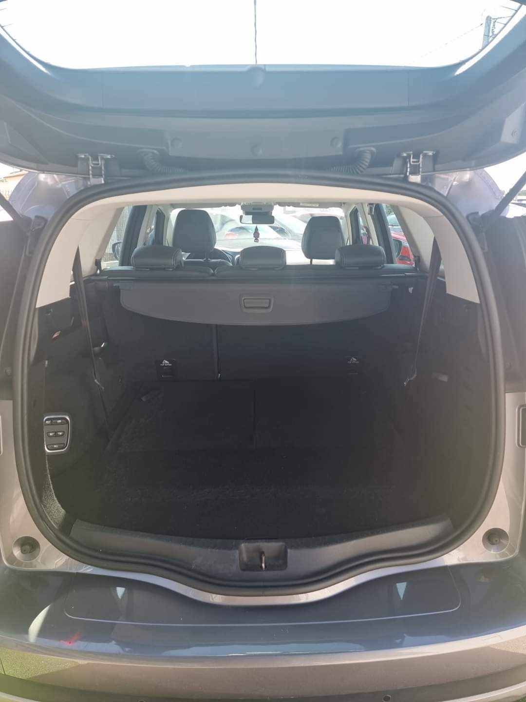 renault-grand-scenic-1-5-2018-diesel-1461cc
