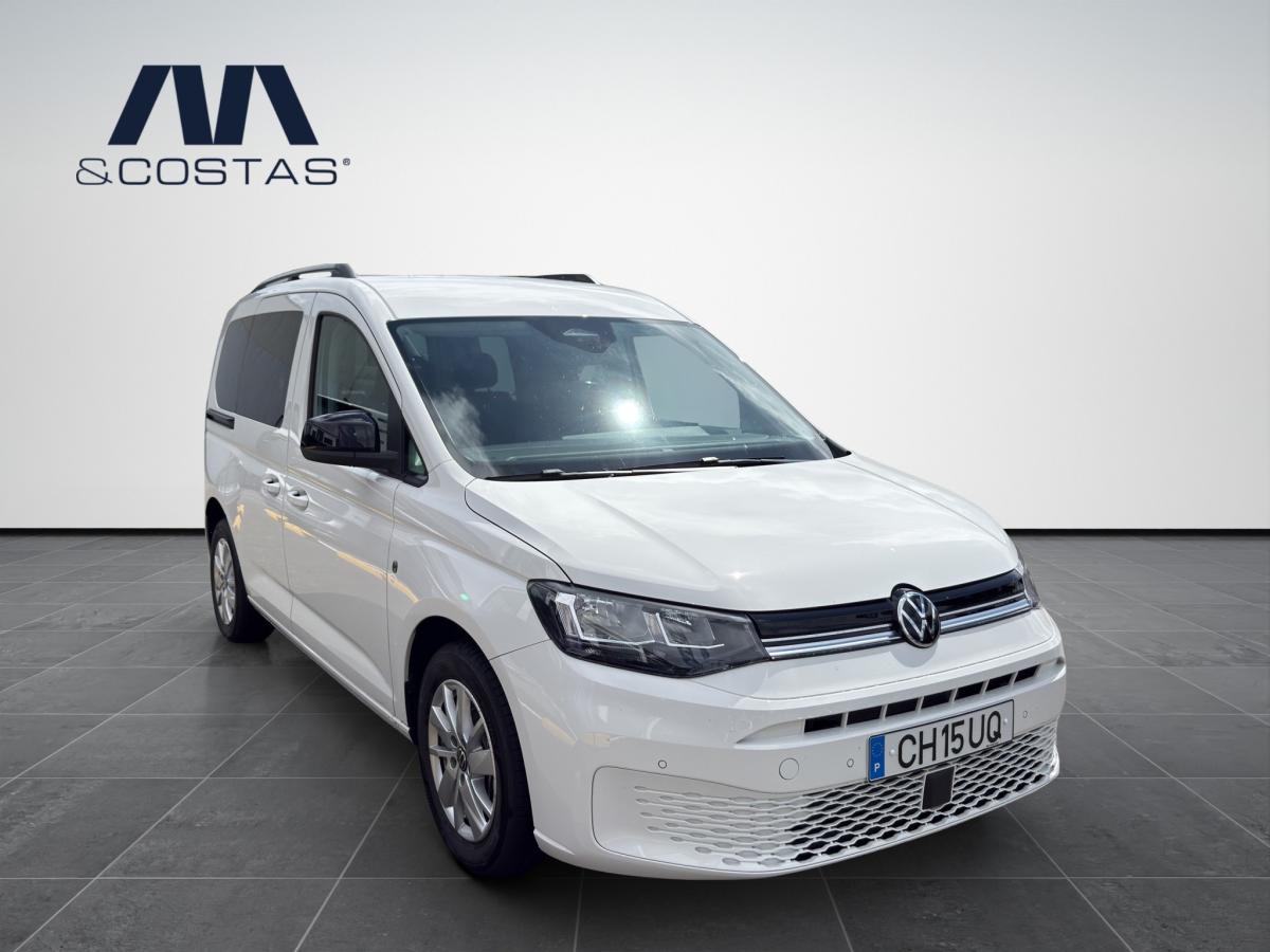 volkswagen-caddy-2026-hibrido-a-gasolina-1498cc