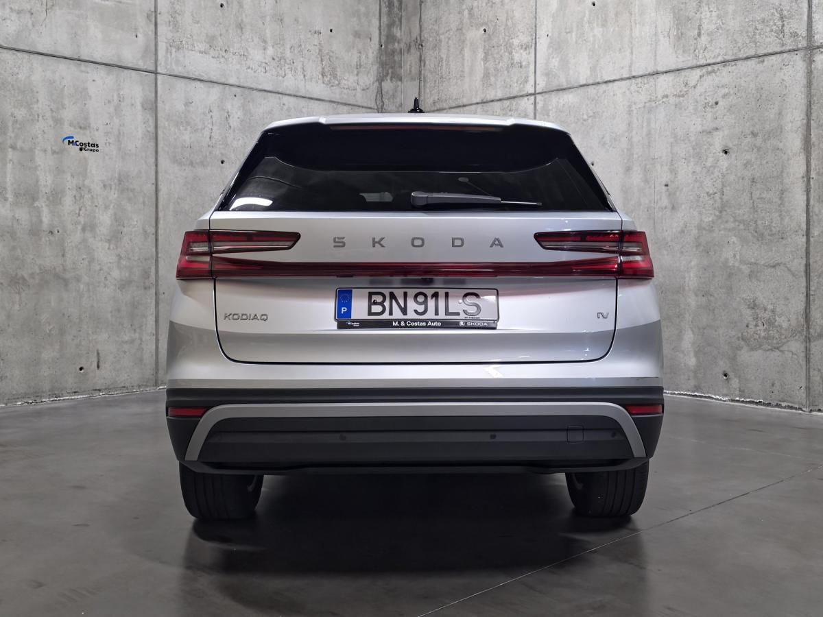 skoda-kodiaq-2024-hibrido-a-gasolina-1498cc