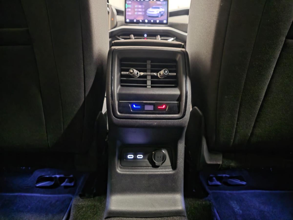 skoda-kodiaq-2024-hibrido-a-gasolina-1498cc