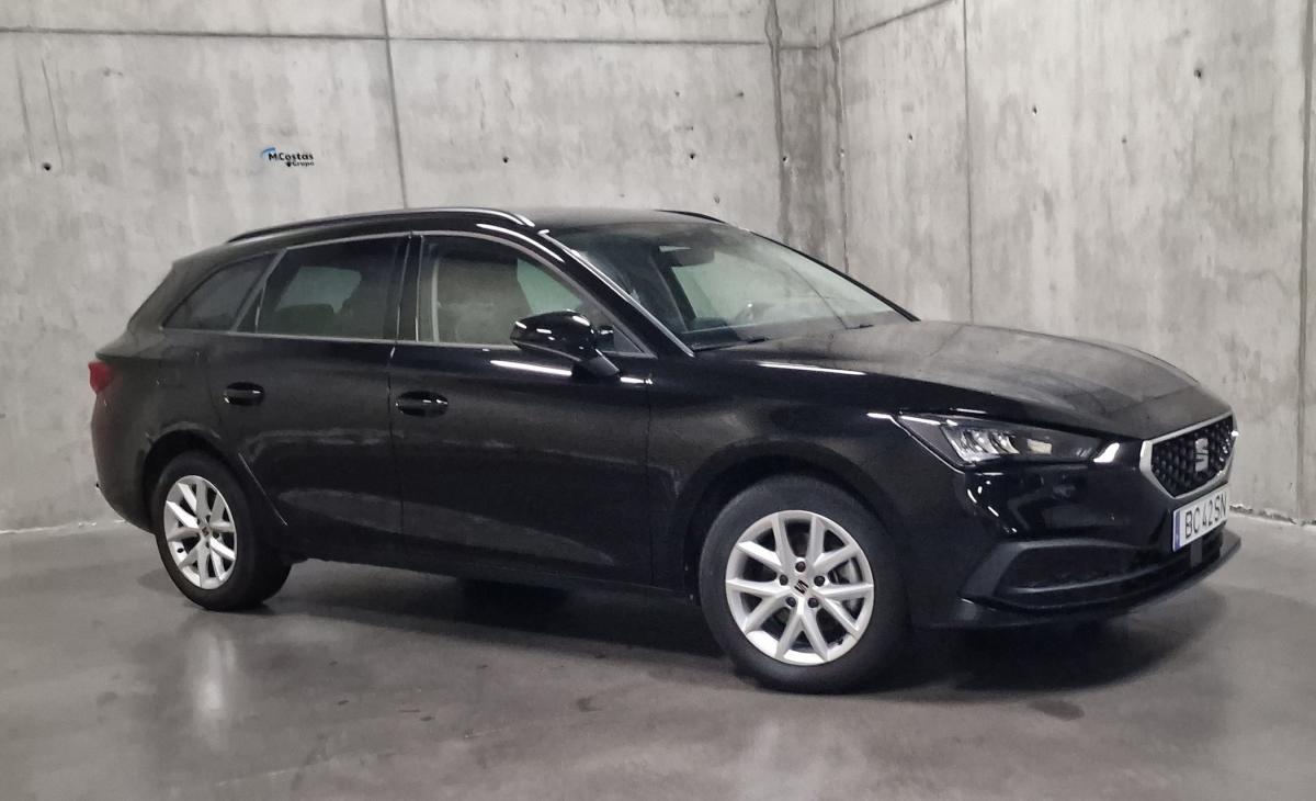 seat-leon-st-2023-gasolina-999cc