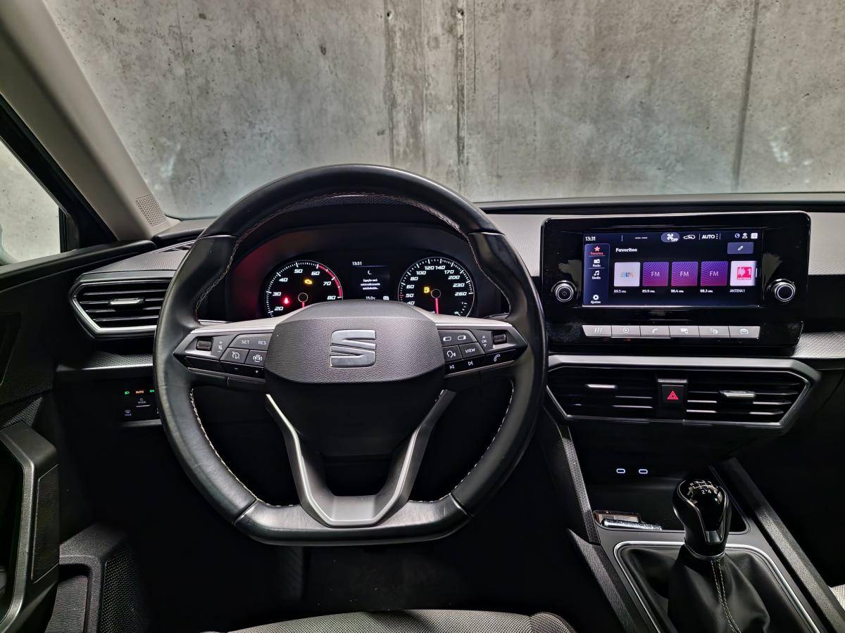 seat-leon-st-2023-gasolina-999cc