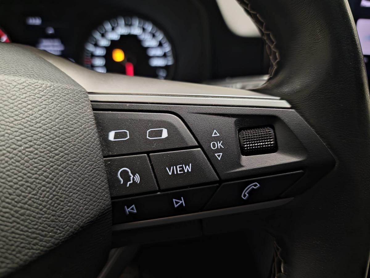 seat-leon-st-2023-gasolina-999cc